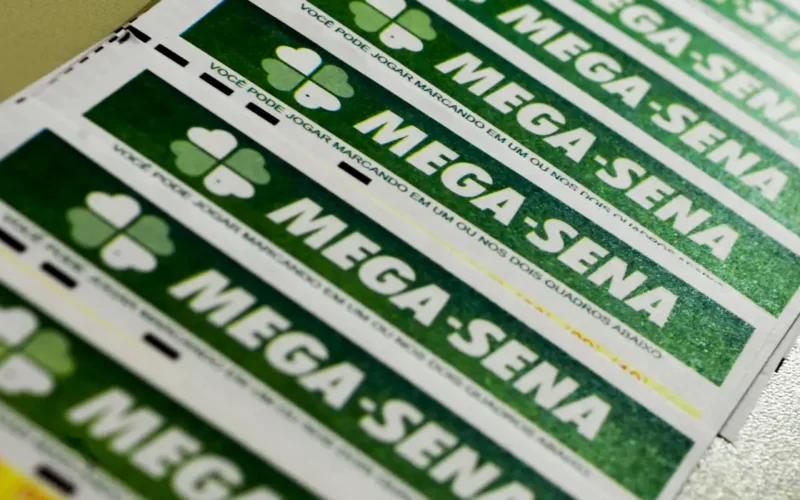 Mega-Sena acumula e prêmio chega a R$ 230 milhões; sorteio será no sábado (24)
