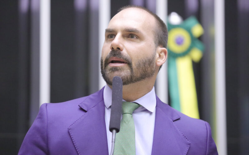 Eduardo Bolsonaro é o nome com maior índice de rejeição para a disputa da Presidência da República na Paraíba