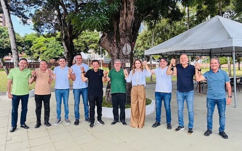 Galdino anuncia desistência da disputa pelo Governo e oficializa apoio a Lucas Ribeiro para 2026