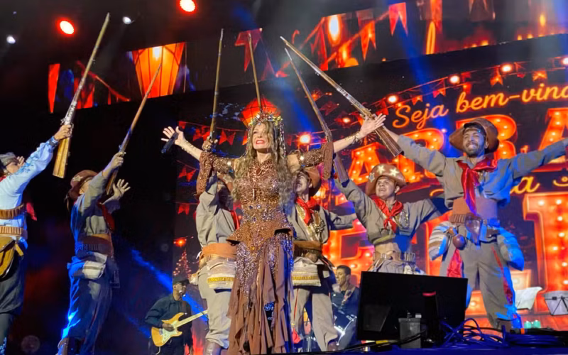Elba Ramalho completa 75 anos com obra que continua fazendo história